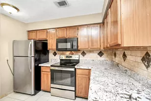 2501 Gulf Freeway, Dickinson, TX 77539 - Photo 10
