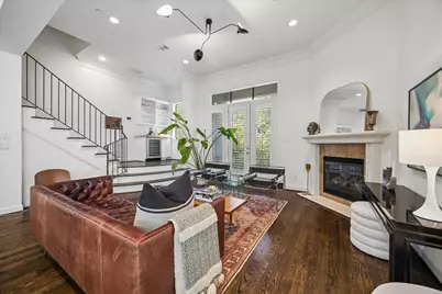 2423 Waugh Drive, Houston, TX 77006 - Photo 12