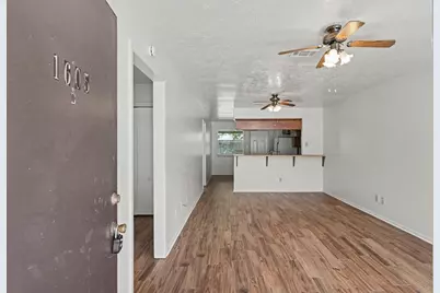 1605 Hazelwood Street #B, Conroe, TX 77301 - Photo 2