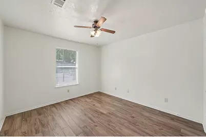 1605 Hazelwood Street #B, Conroe, TX 77301 - Photo 12