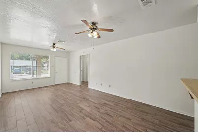 1605 Hazelwood Street #B, Conroe, TX 77301 - Photo 6