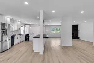 16007 Diana Ln, Houston, TX 77062 - Photo 12