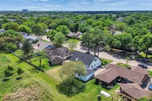 16007 Diana Ln, Houston, TX 77062 - Photo 8