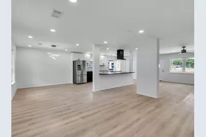 16007 Diana Lane, Houston, TX 77062 - Photo 10