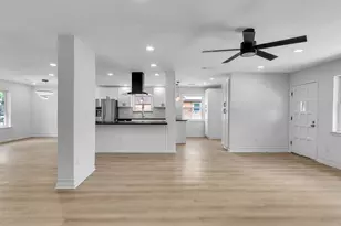 16007 Diana Ln, Houston, TX 77062 - Photo 24