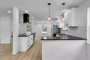 16007 Diana Ln, Houston, TX 77062 - Photo 18