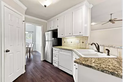 101 Lakeside Drive, Conroe, TX 77356 - Photo 16