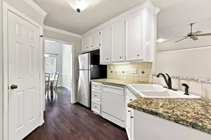 101 Lakeside Dr, Conroe, TX 77356 - Photo 16