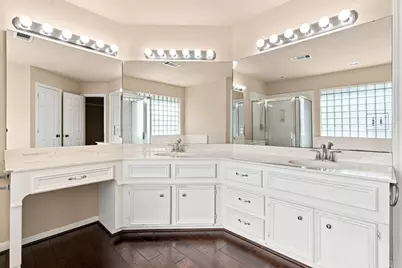 101 Lakeside Drive, Conroe, TX 77356 - Photo 24