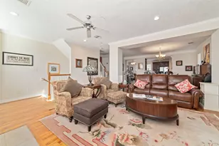 1807 Stacy Crest, Houston, TX 77008 - Photo 2