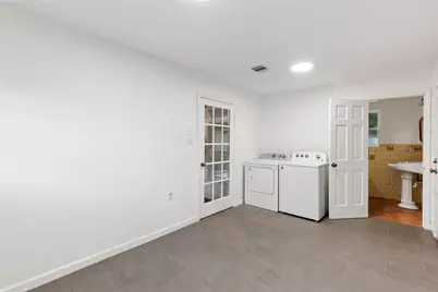 1422 Hewitt Drive, Houston, TX 77018 - Photo 4