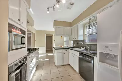 1710 San Sebastian Lane, Houston, TX 77058 - Photo 12