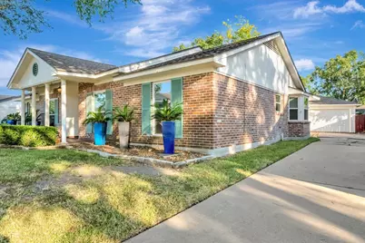 1710 San Sebastian Lane, Houston, TX 77058 - Photo 4