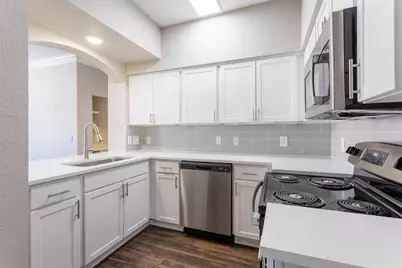 320 Jackson Hill Street #112, Houston, TX 77007 - Photo 6