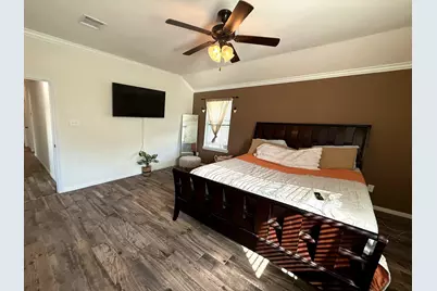 10122 Mariposa Stream Court, Houston, TX 77044 - Photo 14