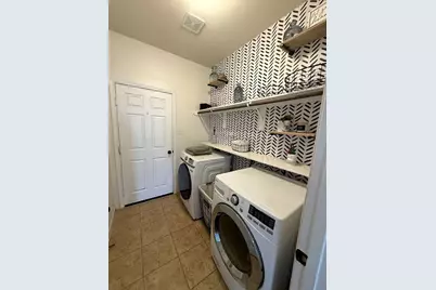 10122 Mariposa Stream Court, Houston, TX 77044 - Photo 10