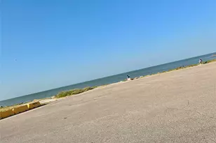 19 4th Ave N, Texas City, TX 77590 - Photo 26