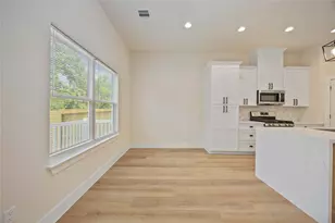 10616 Ashville Dr, Houston, TX 77051 - Photo 8