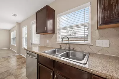 15007 Sugar Sands Drive, Sugar Land, TX 77498 - Photo 22