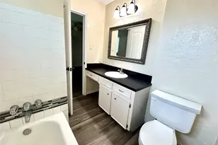 1602 Dixie Hollow St, Pearland, TX 77581 - Photo 14