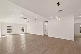 2609 Boss St, La Marque, TX 77568 - Photo 4