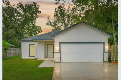 2609 Boss Street, La Marque, TX 77568 - Photo 1