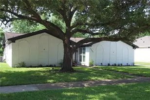 13529 Woodchester Dr, Sugar Land, TX 77498 - Photo 2