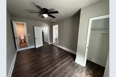 5815 Southseas Street, Houston, TX 77033 - Photo 8