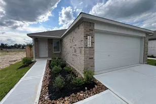 20027 Iron Winds St, Crosby, TX 77532 - Photo 2