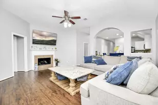 13115 Baron Hollow Ct, Houston, TX 77014 - Photo 6