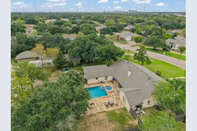 1605 Brook Hollow Drive, Bryan, TX 77802 - Photo 36
