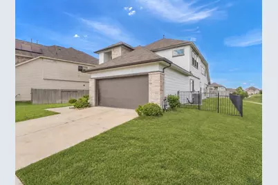 20114 Moonlight Falls Court, Richmond, TX 77407 - Photo 4