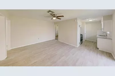 12938 S Coast Drive, Houston, TX 77047 - Photo 16