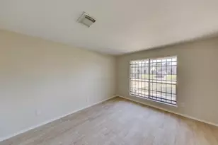 12938 S Coast Dr, Houston, TX 77047 - Photo 10