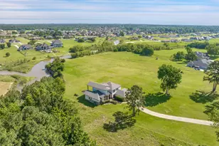 145 Grandview Blvd, Montgomery, TX 77356 - Photo 2