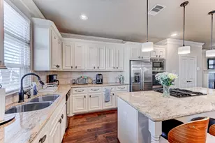 1325 W 24th St, Houston, TX 77008 - Photo 16