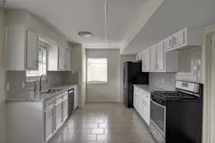 29318 Waltham St, Spring, TX 77386 - Photo 10