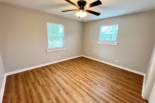 813 12th Ave N, Texas City, TX 77590 - Photo 8