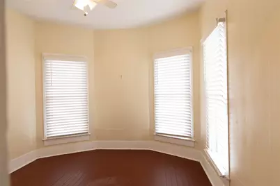 402 Alamo Street, El Campo, TX 77437 - Photo 10