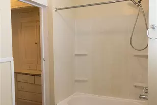 402 Alamo St, El Campo, TX 77437 - Photo 12