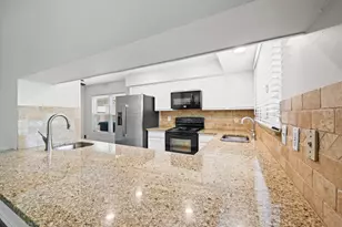 3218 Sycamore Springs Dr, Kingwood, TX 77339 - Photo 12