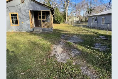 304 Callier Street, Palestine, TX 75803 - Photo 2