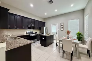 8121 E Pine Creek Bend, Cypress, TX 77433 - Photo 10
