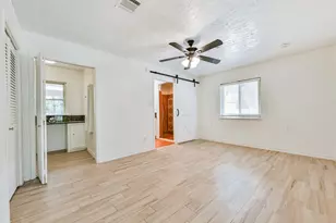 807 Stadium Cir, Friendswood, TX 77546 - Photo 16