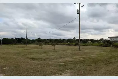 708 Bayou Avenue, Anahuac, TX 77514 - Photo 6