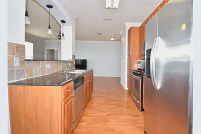 1711 Old Spanish Trail #405, Houston, TX 77054 - Photo 4