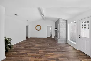 5675 Sylmar Rd, Houston, TX 77081 - Photo 10