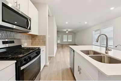 18628 Presswood Way Drive, New Caney, TX 77357 - Photo 10