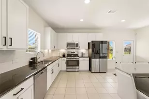 11927 Fletching Stone Ln, Houston, TX 77044 - Photo 12