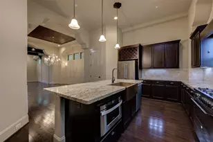 1809 W 24th St, Houston, TX 77008 - Photo 10